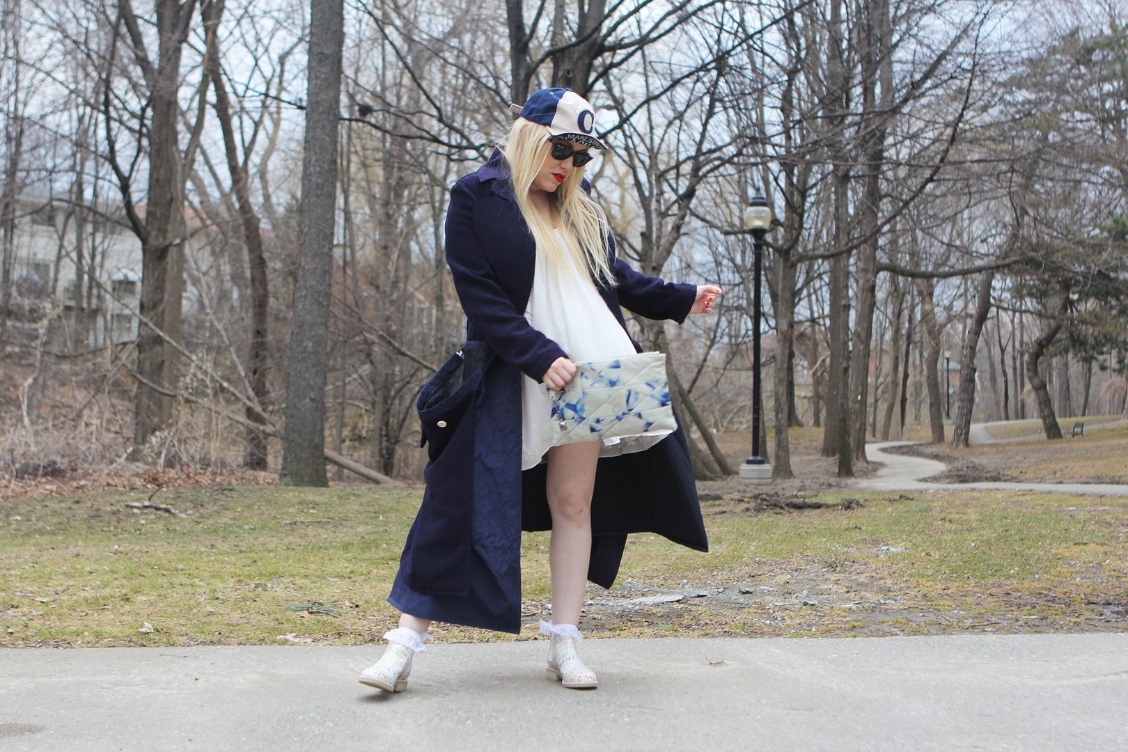 photo friendsandloversladress-gatrimonbag-chanelshoes-commedesgarconsjacket-torontonumberoneblog_zpscf081be2.jpg