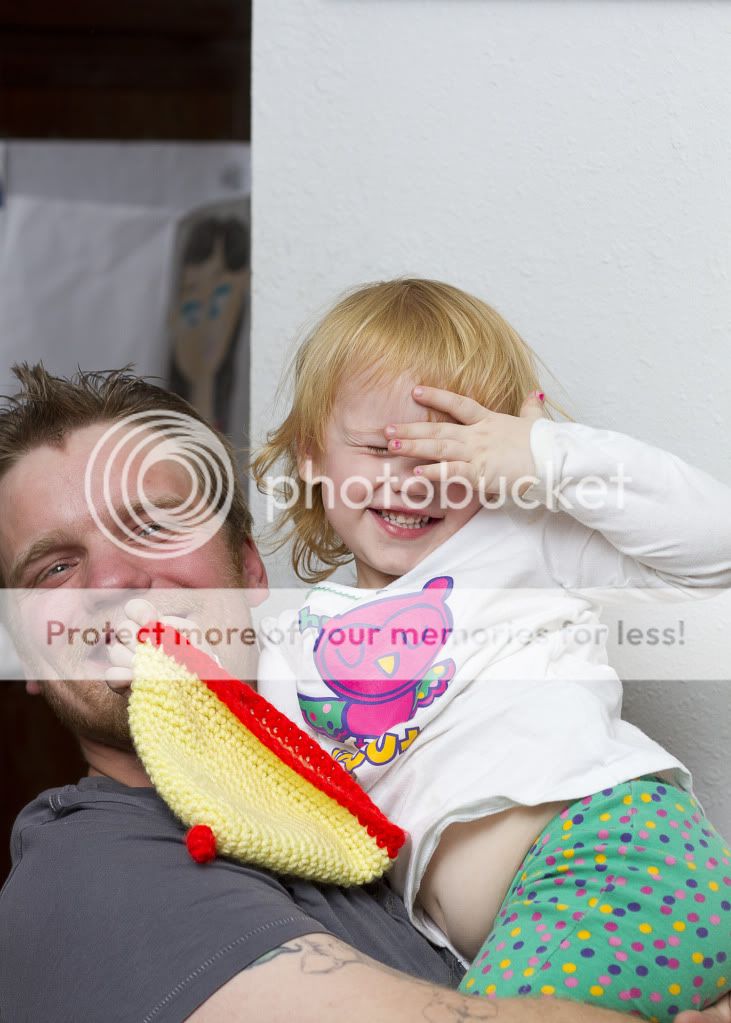 IMAGE: http://i975.photobucket.com/albums/ae239/RickZPhoto/Thanksgiving%202010/_MG_2161_5x7.jpg