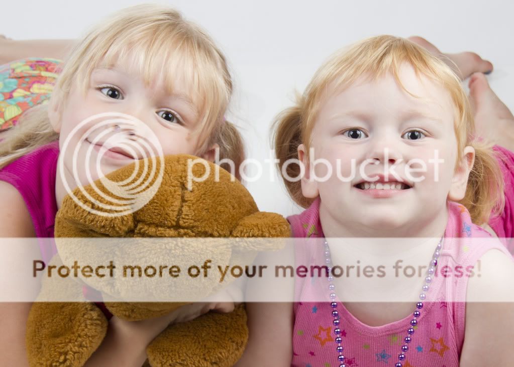 IMAGE: http://i975.photobucket.com/albums/ae239/RickZPhoto/_MG_6649_5x7_1.jpg